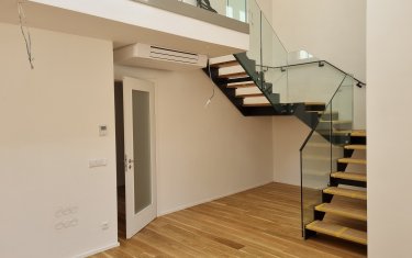 Dveře SAPELI Elegant 40 Premium bílá se skrytým pantem